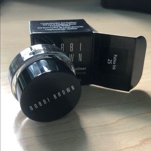 Bobbi Brown Makeup - Bobbi Brown Gel Eyeliner in Patina Ink Bobbi Brown Makeup - Bobbi Brown Gel Eyeliner in Patina Ink